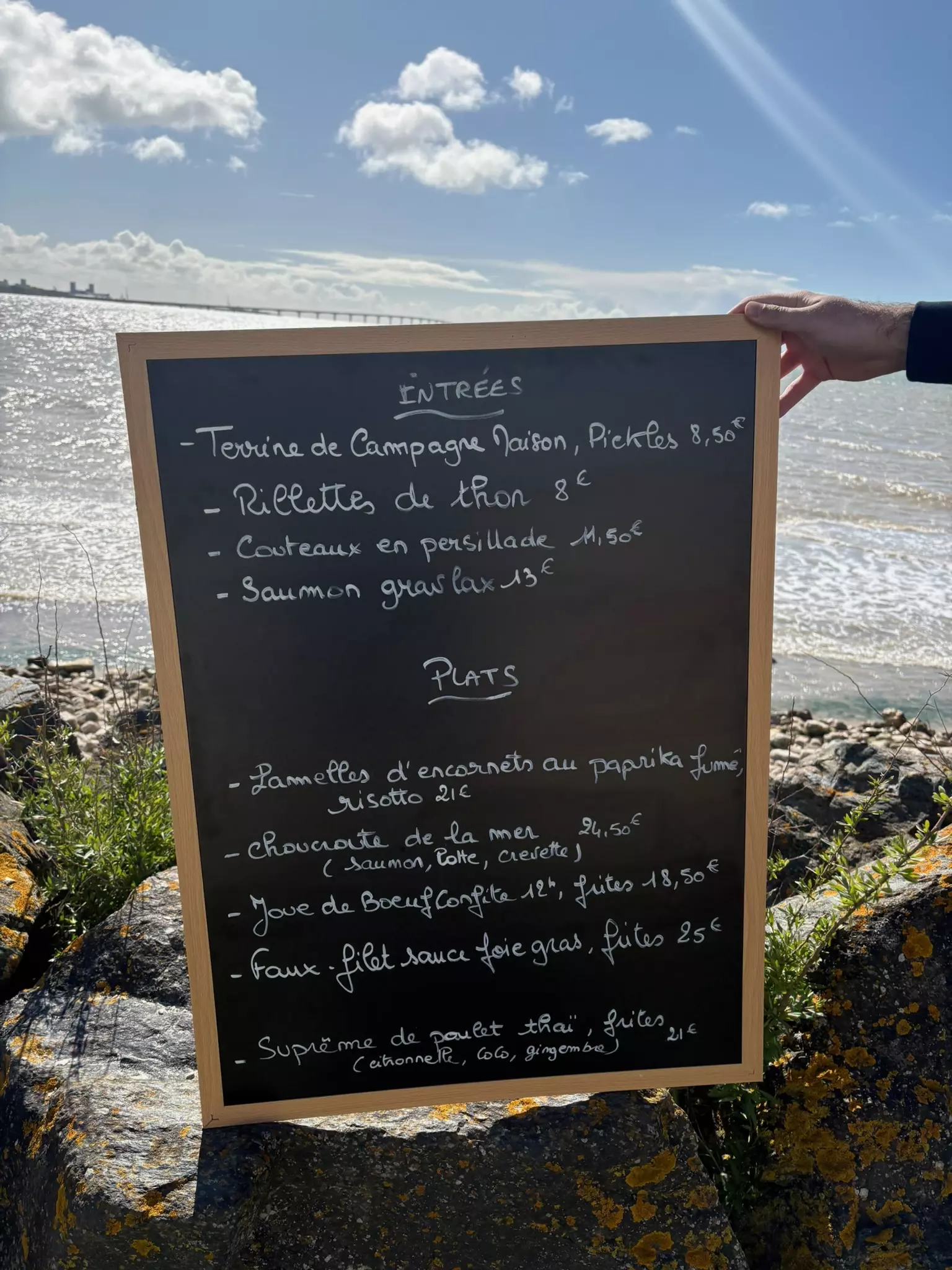 Plat du jour sur ardoise