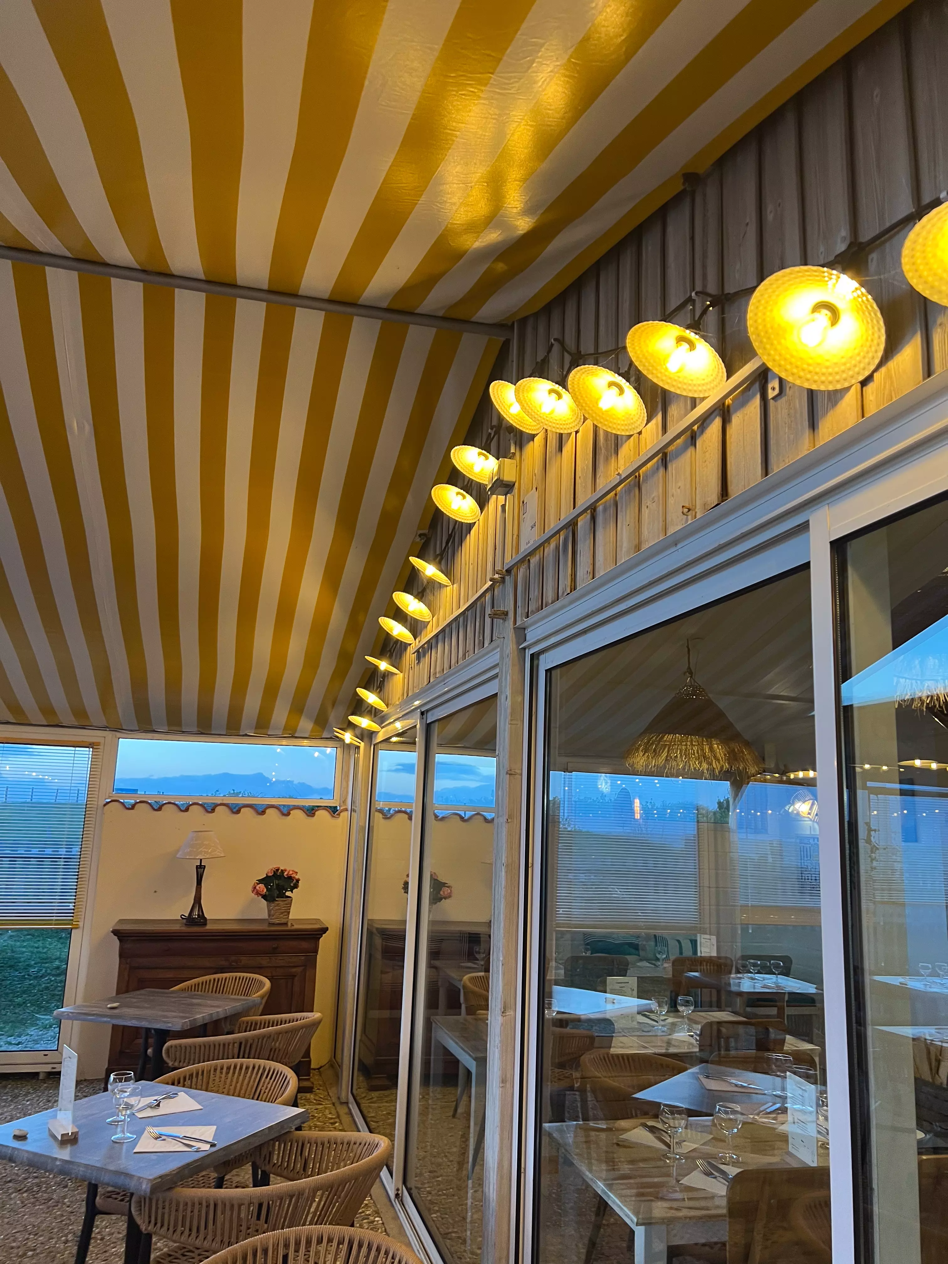 Interieur du restaurant vue 3